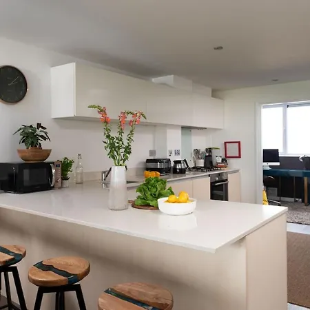Penthouse 53 Zinc - Sleeps 8 *